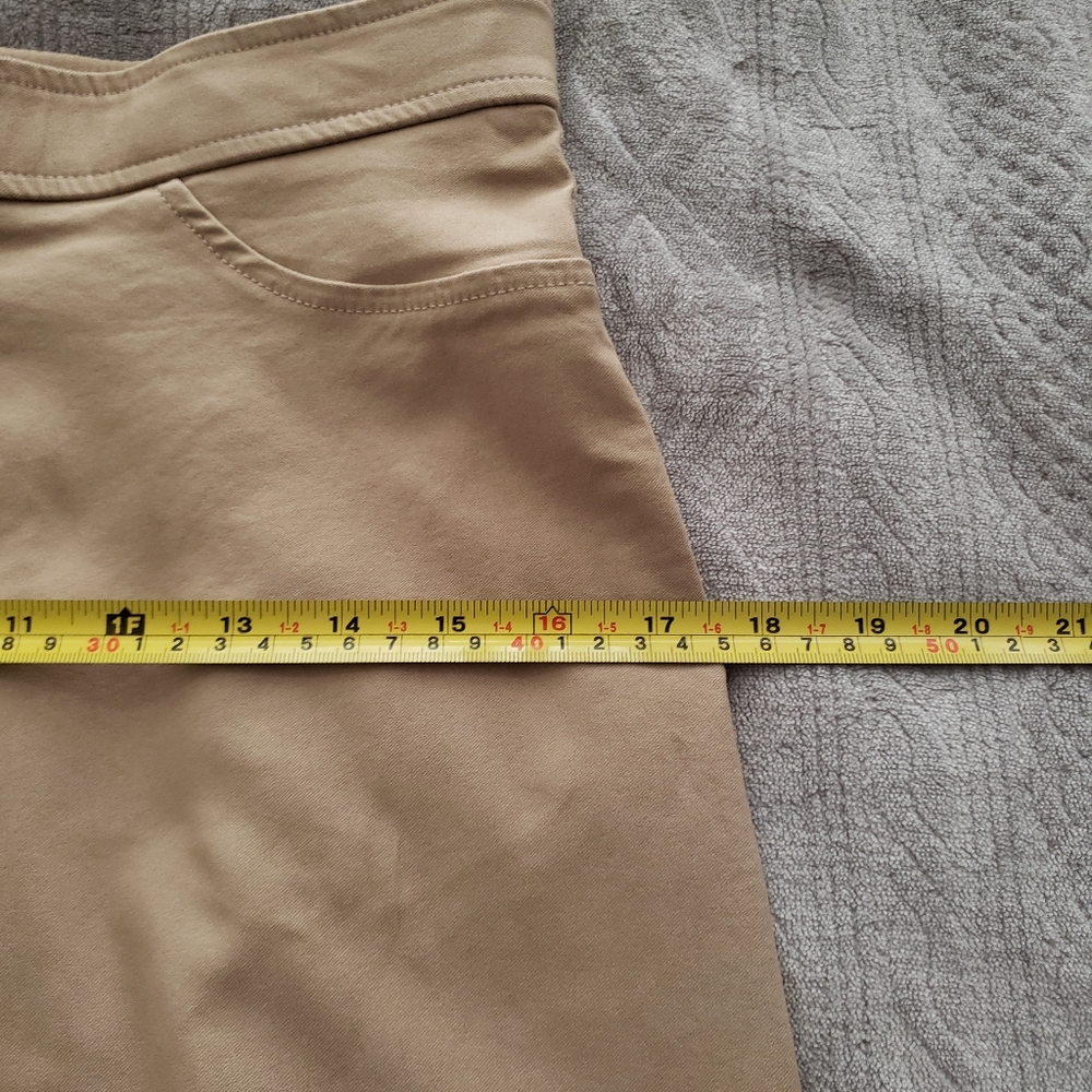❤Laura Scott Khaki Shorts - Picture 7 of 7